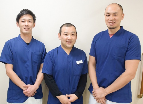 なごみ整体院のスタッフ集合写真